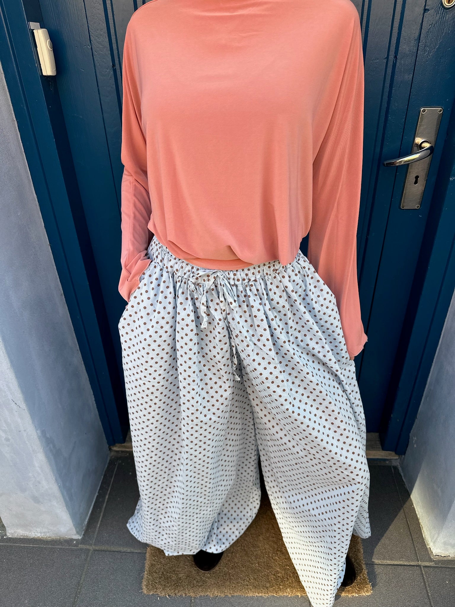 Sara Pants